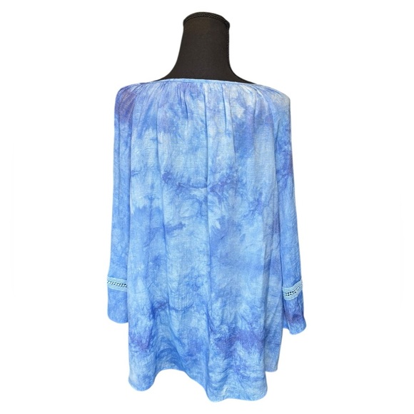 AGB Woman 3X Blue Tie Dye Boho Peasant Top Plus Tunic Blouse Crochet Trim D226 - Picture 3 of 10